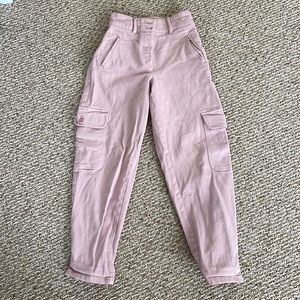 Aritzia pink cargo pants size 00